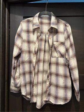 Plaid Button-Up Shirt in Cream & Brown